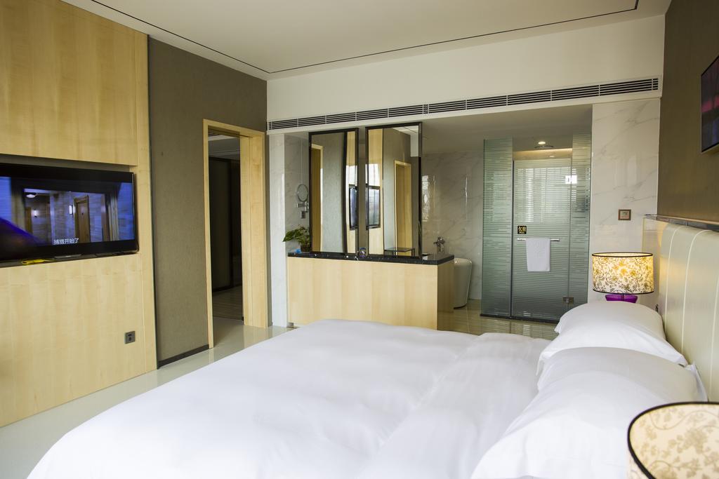 Lori Star Hotel Qionghai Chambre photo
